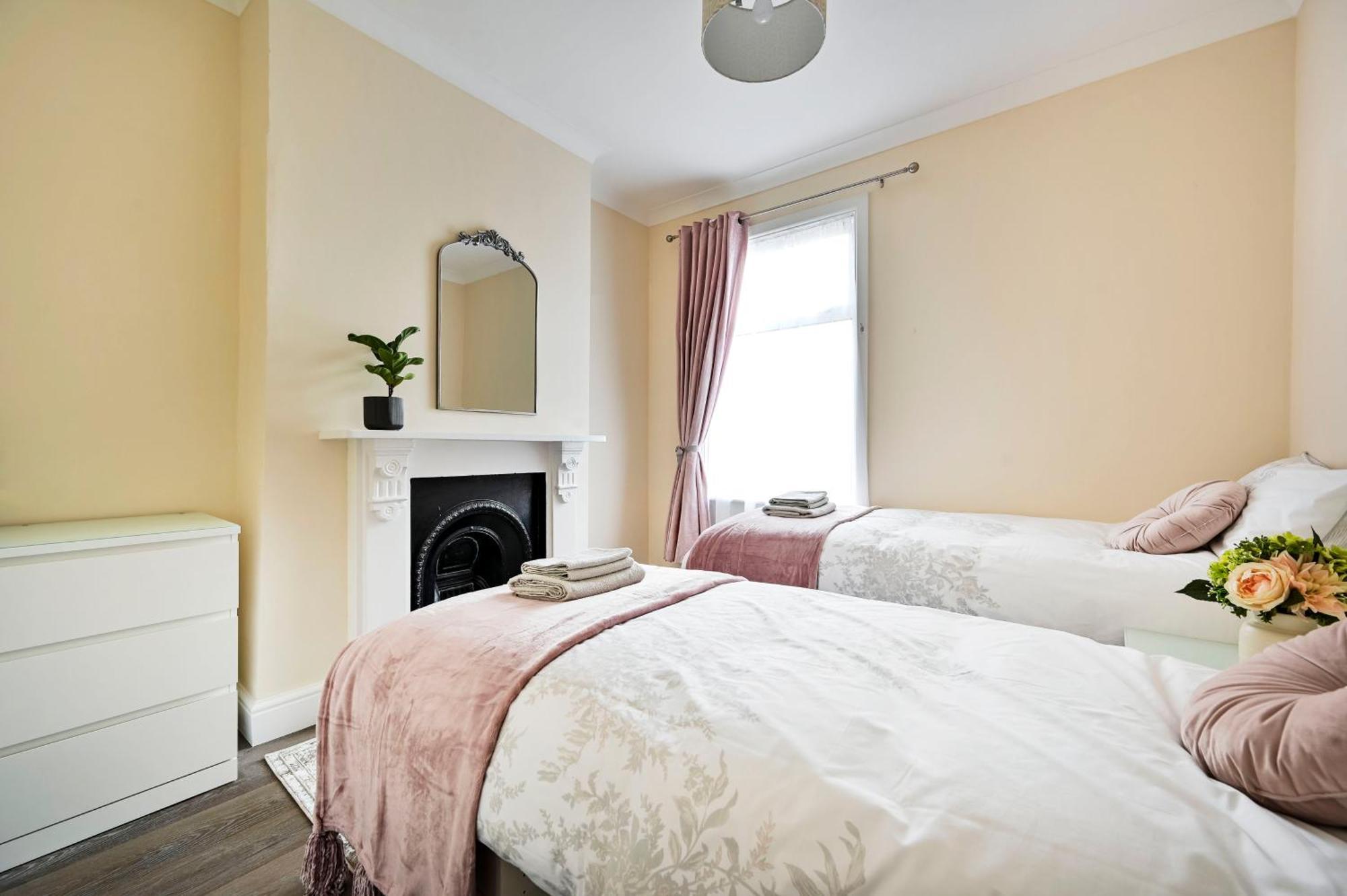 Greenwich Holiday Home 伦敦 外观 照片