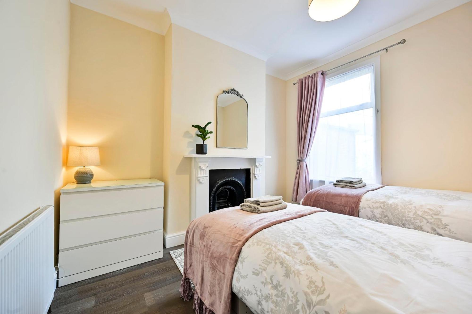 Greenwich Holiday Home 伦敦 外观 照片